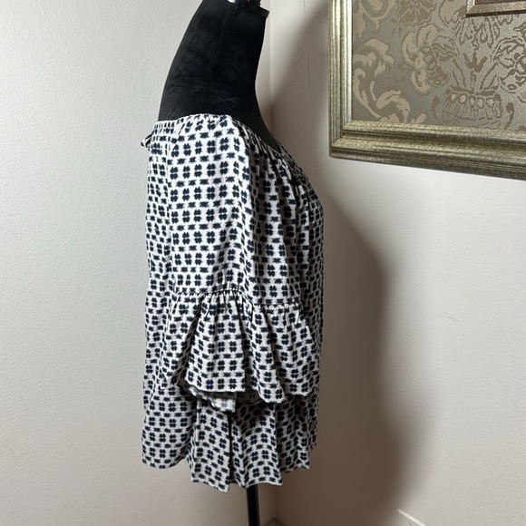 Sanctuary Sz M gray navy off the shoulder lightweight ruffle bell sleeves top - Picture 6 of 9